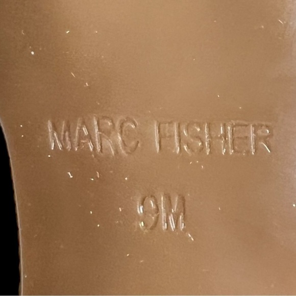 🌻NEW w/box Marc Fisher Ivory "Nebula" Square Toe Ankle Booties Size 9 - Picture 7 of 10